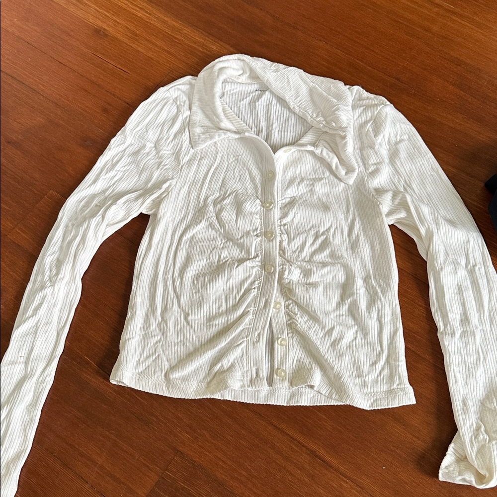 A&F Ruched Polo Button Down Top - Picture 2 of 2